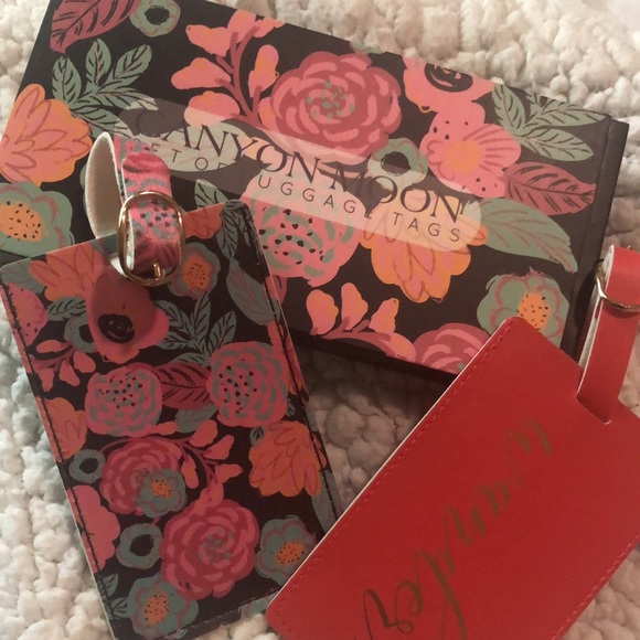 Canyon Moon Wander Luggage Tags - Picture 2 of 4